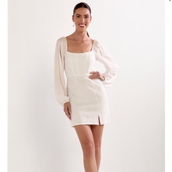White long sleeve mini dress - Picture 1 of 4